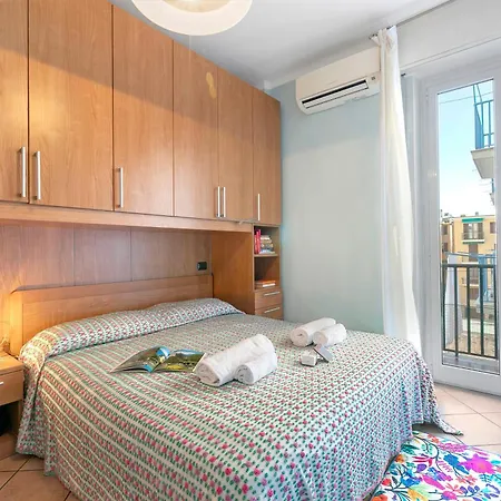Domus 21 Near - Happy Alassio